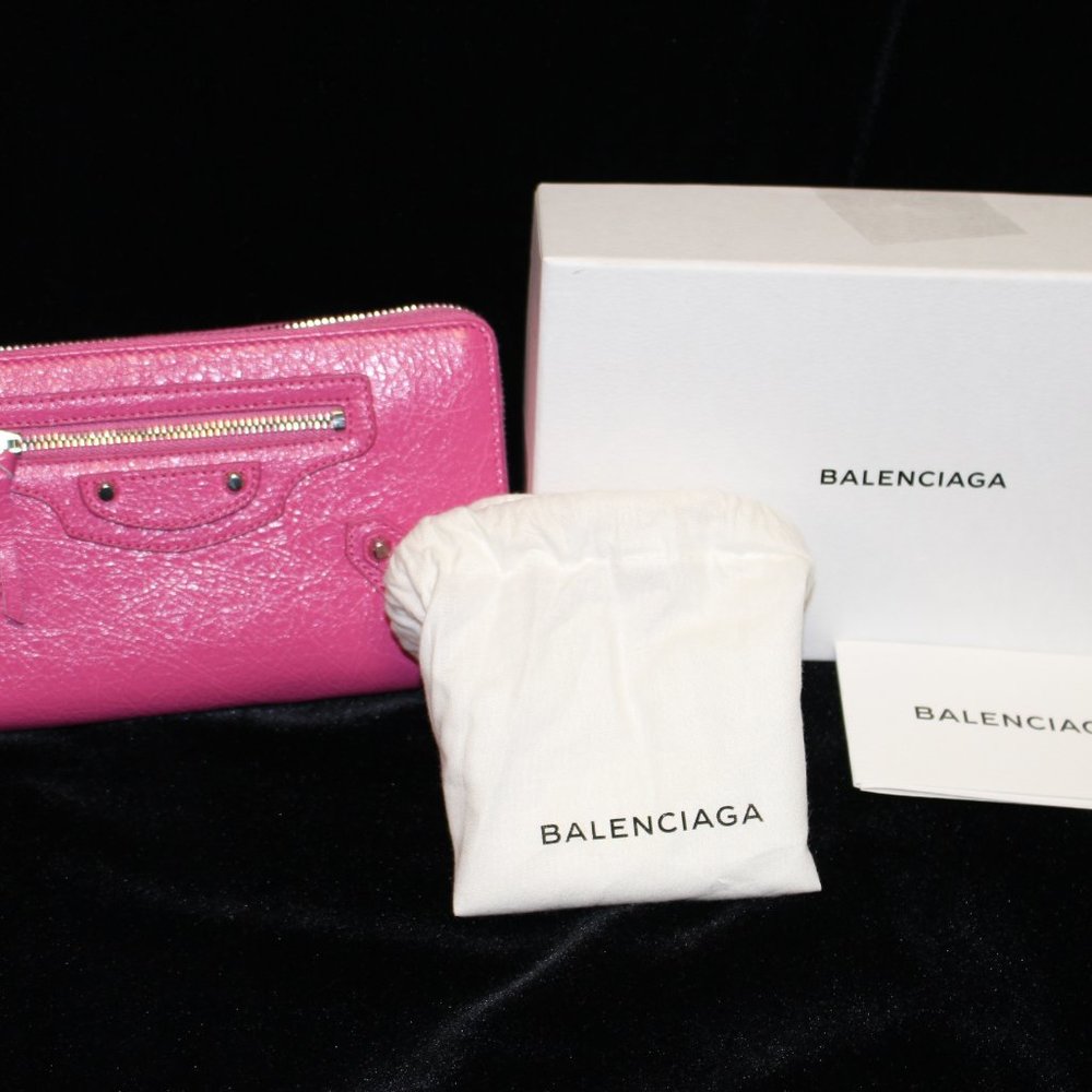 Pink Balenciaga Wallet - Picture 11 of 11